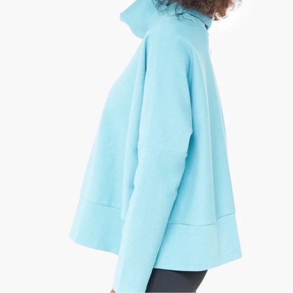 Tuckernuck Bright Blue Rollins Pullover - Picture 3 of 10